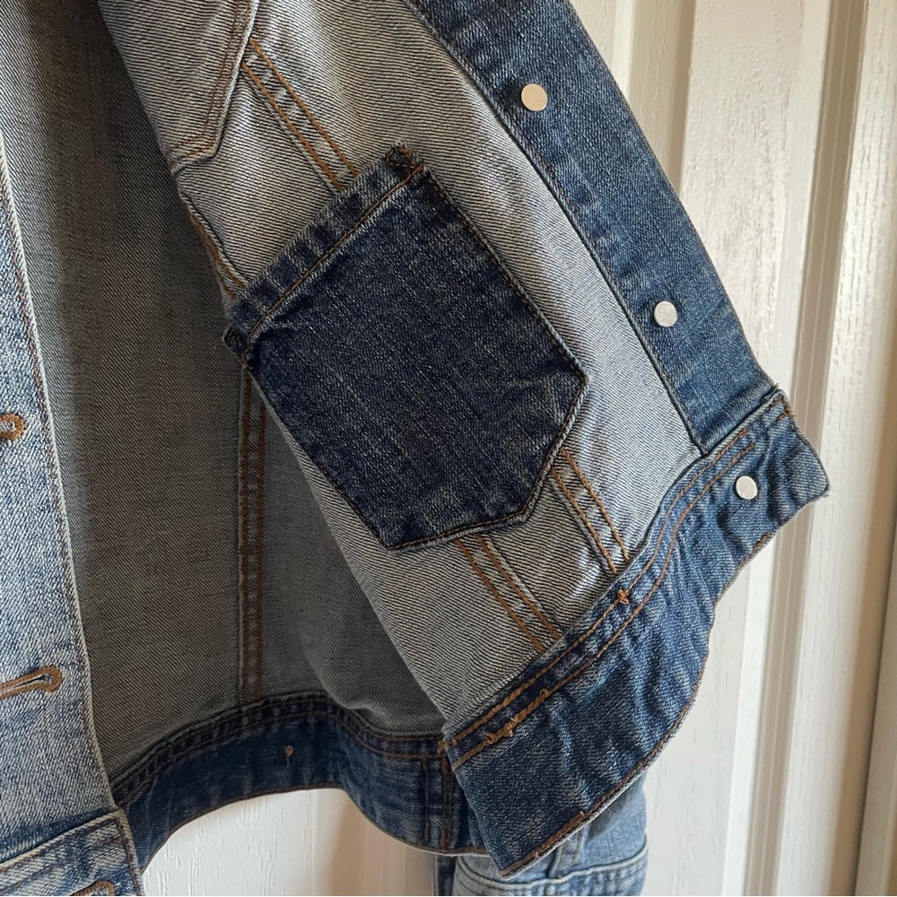 Revolve x Dr Denim Trucker Jean Jacket Women’s M Blue Light Wash Button Faded - Picture 6 of 13